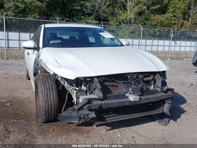 1N4BL4BV6NN364066 Nissan Altima S Fwd