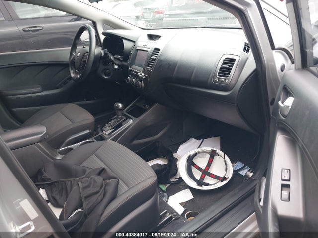 KIA FORTE LX 2018 3KPFL4A70JE255664 Image 5