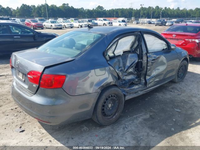 3VWD17AJ2EM360354 Volkswagen Jetta 1.8t Se