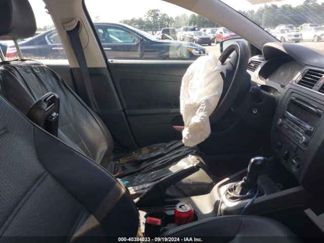 3VWD17AJ2EM360354 Volkswagen Jetta 1.8t Se