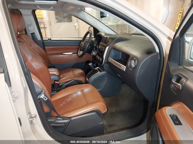 1C4NJCEB2HD141249 Jeep Compass High Altitude Fwd