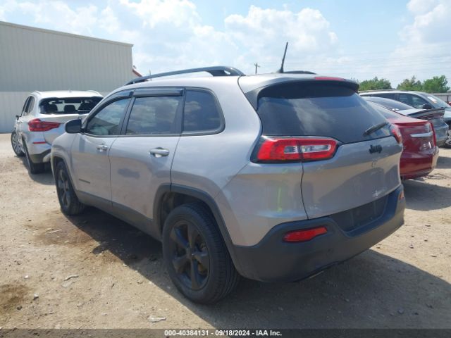 1C4PJLCB4JD542349 Jeep Cherokee Latitude Fwd