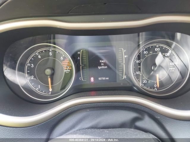 1C4PJLCB4JD542349 Jeep Cherokee Latitude Fwd