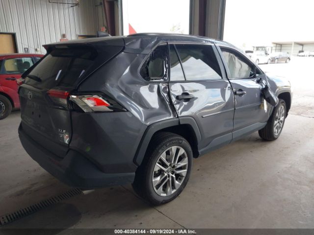 2T3A1RFV4RC419262 Toyota Rav4 Xle Premium