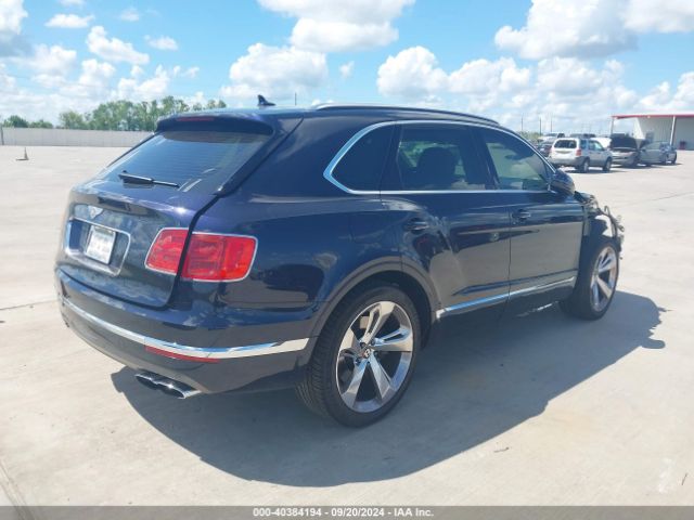 2019 BENTLEY BENTAYGA SJAAM2ZV8KC026089 Photo 3