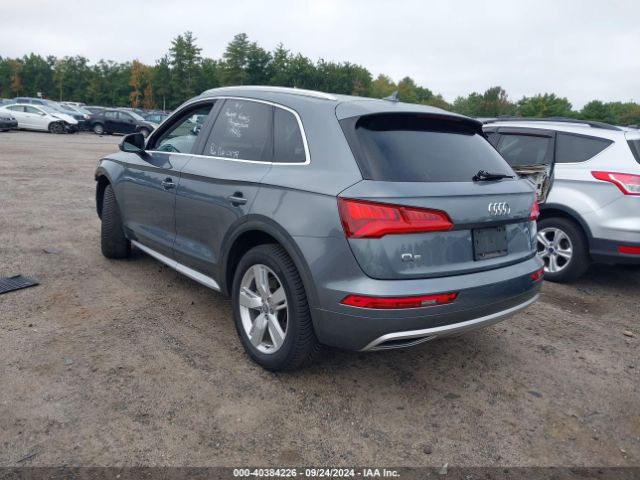 WA1BNAFY6K2068530 Audi Q5 45 Premium