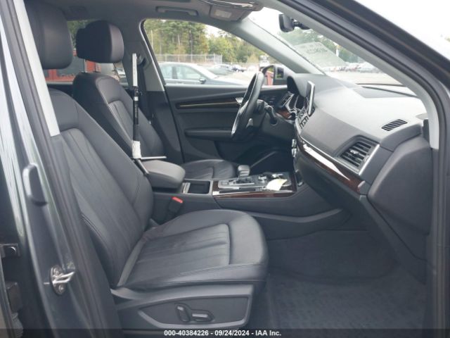 WA1BNAFY6K2068530 Audi Q5 45 Premium