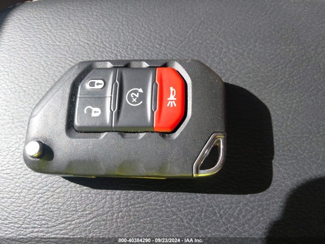 1C4HJXEG5MW628539 Jeep Wrangler Unlimited Sahara 4x4