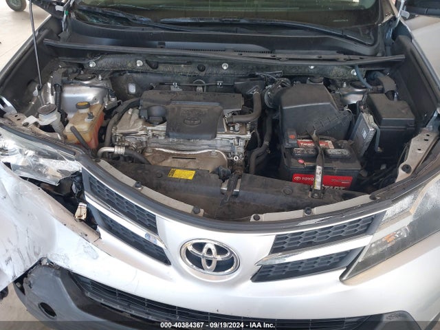 Toyota RAV4 LE 2014 JTMBFREV2ED050026 Image 10