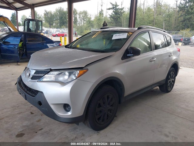 Toyota RAV4 LE 2014 JTMBFREV2ED050026 Image 2