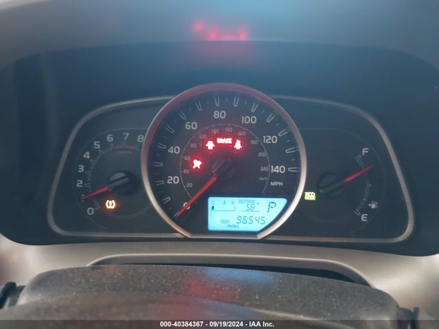 Toyota RAV4 LE 2014 JTMBFREV2ED050026 Image 7