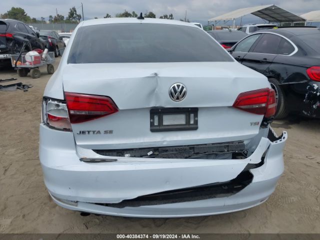 3VWDB7AJ7JM241481 Volkswagen Jetta 1.4t Se/1.4t Wolfsburg Edition