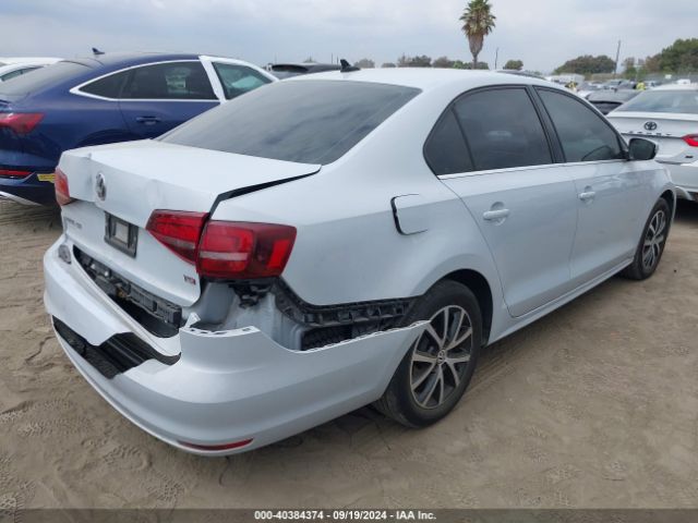 3VWDB7AJ7JM241481 Volkswagen Jetta 1.4t Se/1.4t Wolfsburg Edition