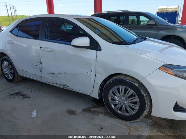Aukcja sprzedaży 2017 Toyota Corolla L, vin: 5YFBURHE3HP730164, numer aukcji: 40384402