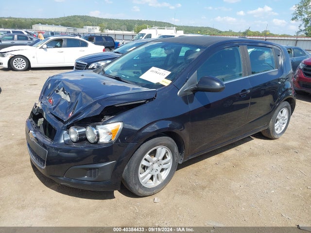 1G1JC6SH3F4210779 Chevrolet Sonic Lt Auto