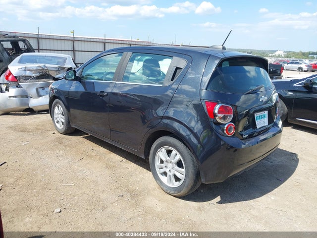 1G1JC6SH3F4210779 Chevrolet Sonic Lt Auto