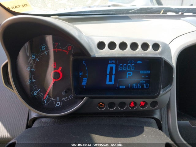 1G1JC6SH3F4210779 Chevrolet Sonic Lt Auto