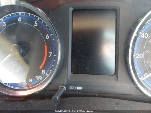 2T1BURHE9KC214138 Toyota COROLLA LE