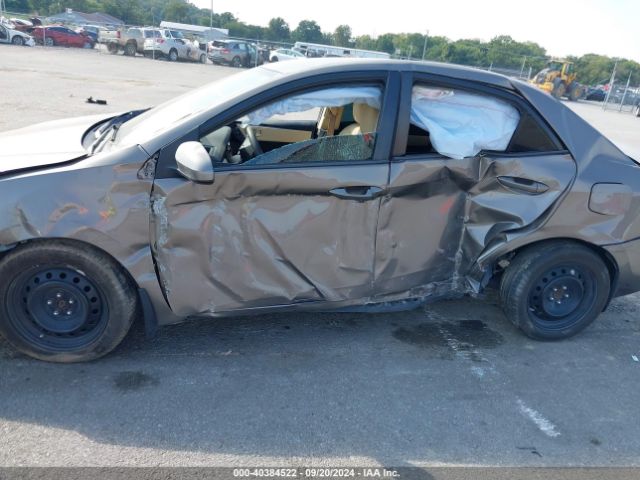 2T1BURHE9KC214138 Toyota COROLLA LE
