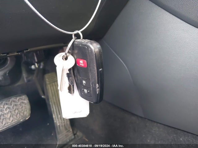 Toyota Rav4 Xle 2019 JTMW1RFV1KD030814 Image 11