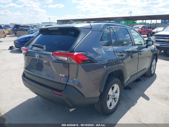 Toyota Rav4 Xle 2019 JTMW1RFV1KD030814 Image 4
