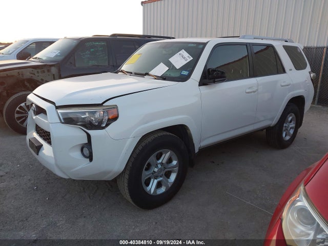 Toyota 4RUNNER SR5 2015 JTEZU5JR4F5089763 Image 2