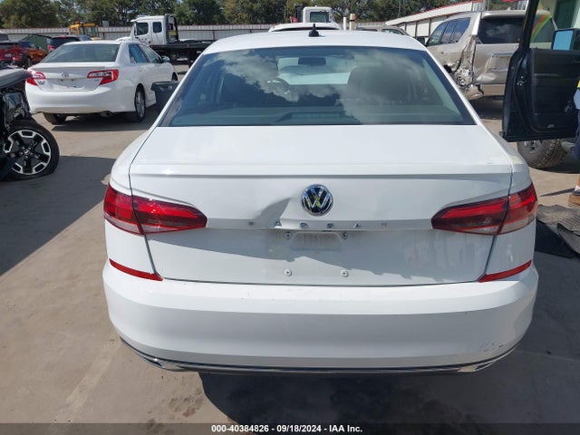 1VWAA7A35LC024328 Volkswagen Passat 2.0t S
