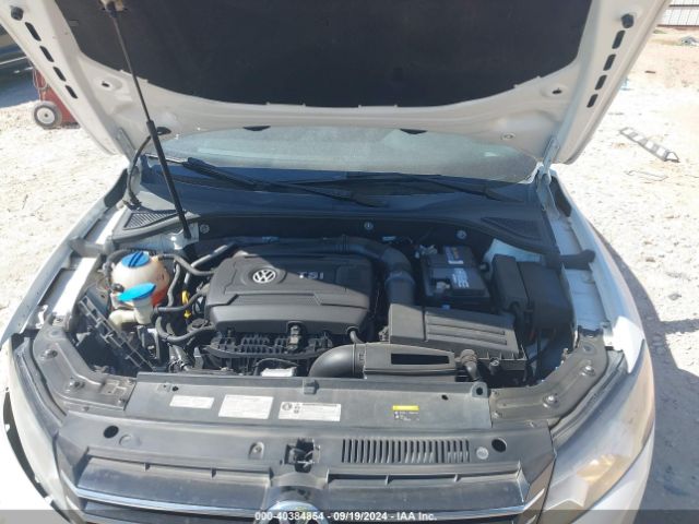 1VWBT7A37FC039822 Volkswagen Passat 1.8t Se