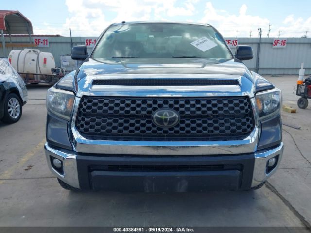 5TFEM5F14JX128693 Toyota Tundra Sr5 4.6l V8