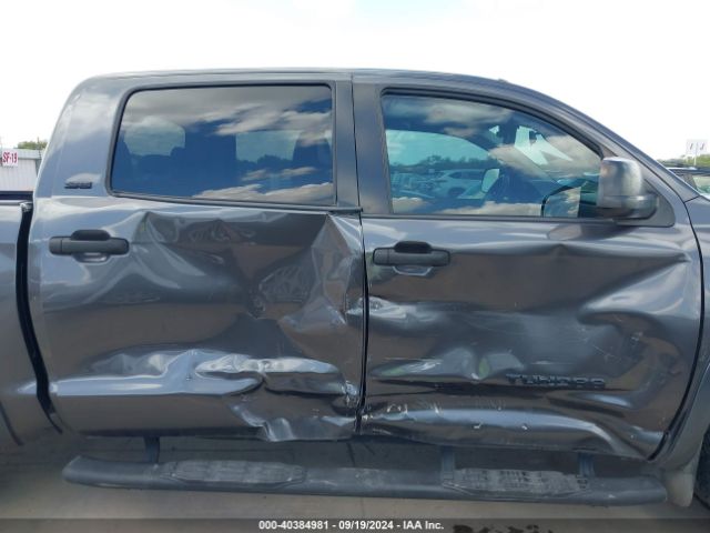 5TFEM5F14JX128693 Toyota Tundra Sr5 4.6l V8