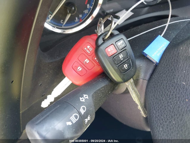 Toyota COROLLA LE 2018 5YFBURHE1JP823240 Image 11
