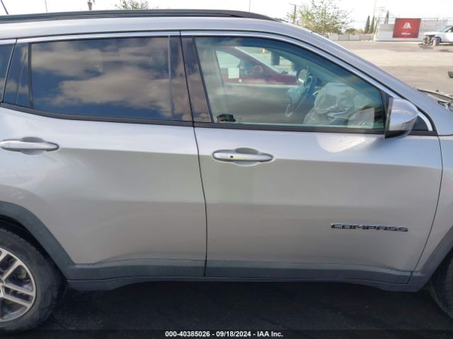 3C4NJCBB4JT487579 Jeep Compass Latitude Fwd