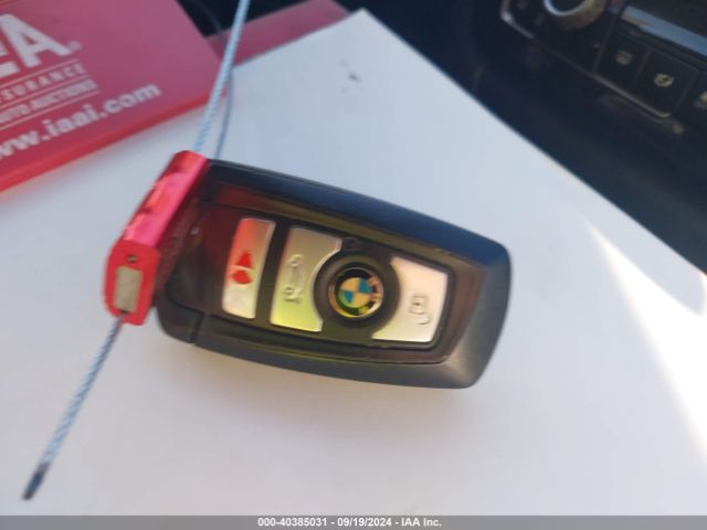 WBA8E1G53GNU10068 BMW 320i