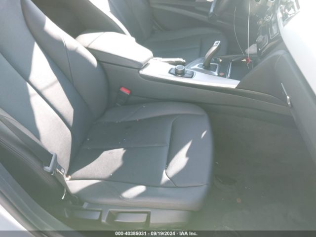 WBA8E1G53GNU10068 BMW 320i