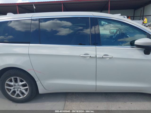 2C4RC1DG3HR552086 Chrysler Pacifica Touring