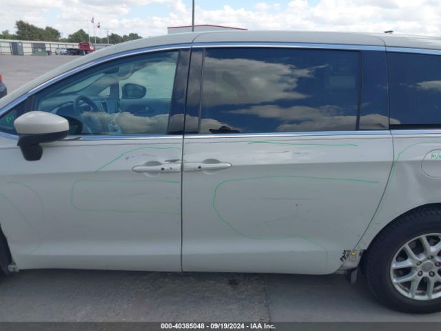 2C4RC1DG3HR552086 Chrysler Pacifica Touring