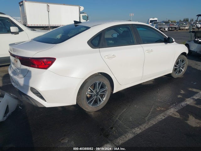KIA Forte Lxs 2022 3KPF24AD3NE439592 Image 4