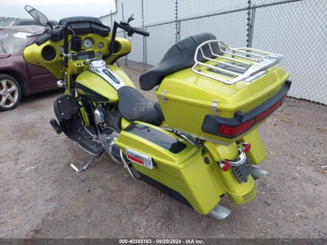 2011 HARLEY-DAVIDSON FLHX 1HD1KBM18BB649340 Photo 2