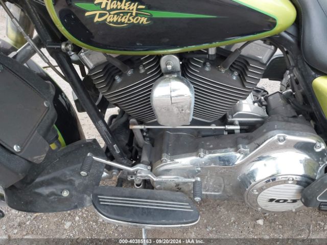 2011 HARLEY-DAVIDSON FLHX 1HD1KBM18BB649340 Photo 8