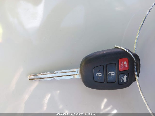Toyota CAMRY LE 2016 4T4BF1FK4GR546648 Image 11