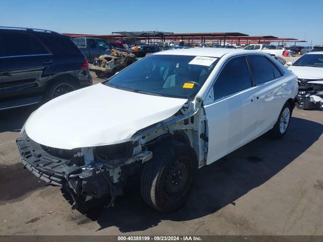 Toyota CAMRY LE 2016 4T4BF1FK4GR546648 Image 2