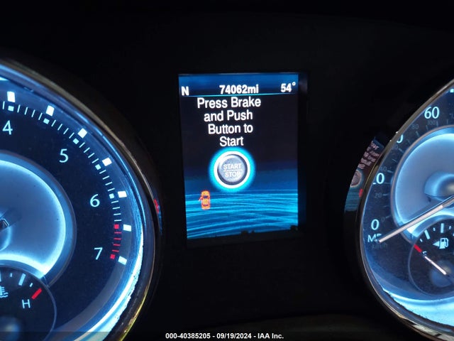 Chrysler 300 Uptown Edition 2014 2C3CCAAG7EH339979 Image 15