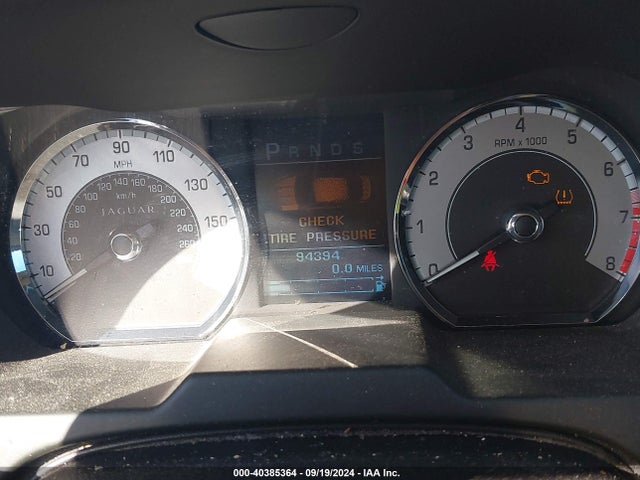 2010 JAGUAR XF SAJWA0GB9ALR73264 Photo 6