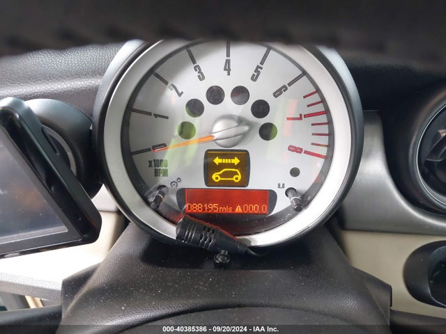 2008 MINI COOPER WMWMF33578TT65999 Photo 6