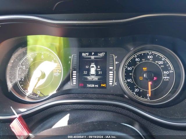 1C4PJLLB1MD192232 Jeep Cherokee Altitude Fwd