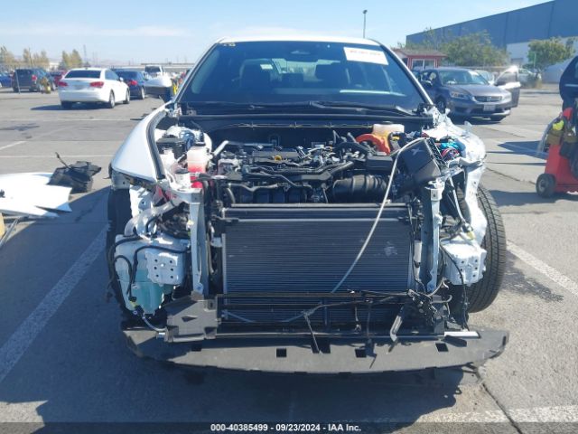 JTDAAAAF5R3018211 Toyota Crown Xle