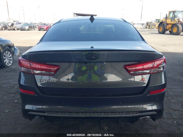 5XXGT4L33KG284695 KIA Optima S