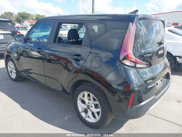 KIA SOUL LX 2023 KNDJ23AU3P7870568 Image 3