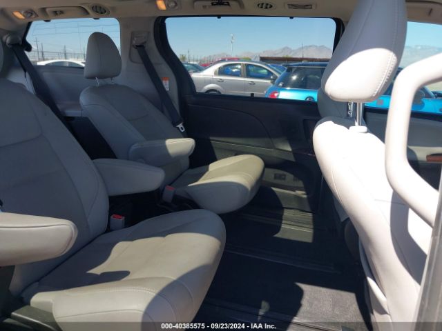 5TDDK3DC4FS099882 Toyota Sienna Limited 7 Passenger