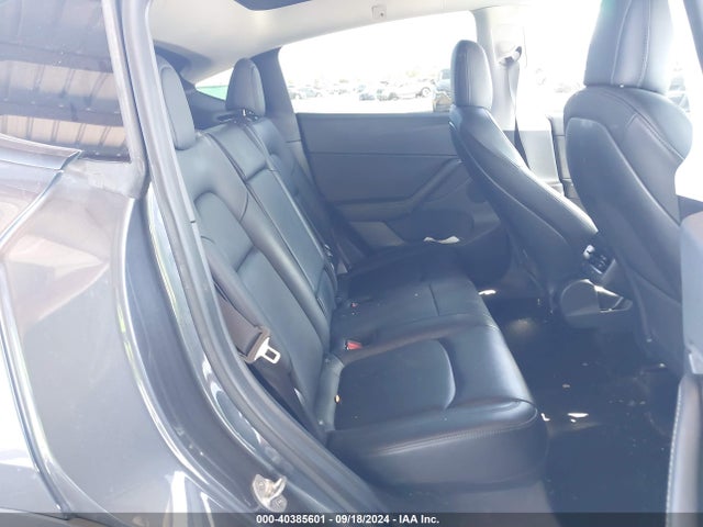 2021 TESLA MODEL Y 5YJYGDEE6MF148428 Photo 7